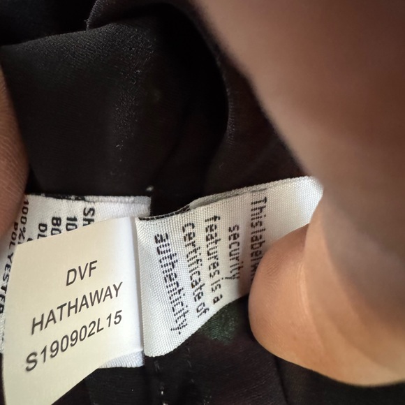 Diane Von Furstenberg Hathaway Multicolor Blouse size Small - Picture 11 of 12